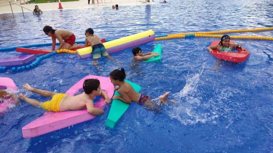 Vilanova del Camí acomiada els cursets de natació