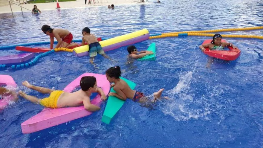 Vilanova del Camí acomiada els cursets de natació