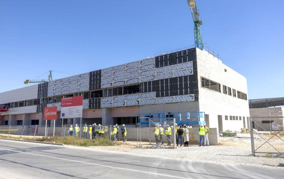 Construcción del colegio Amanecer. | JOAQUÍN CARRIÓN