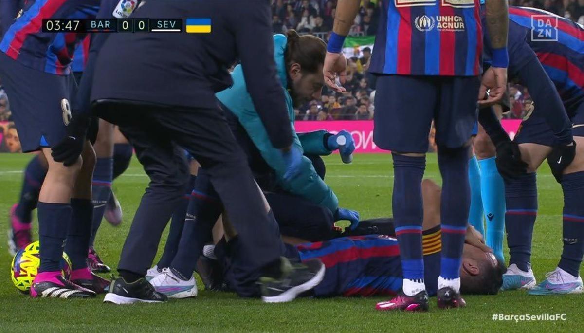 Busquets, de dues a tres setmanes de baixa