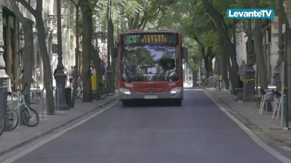 La EMT mantendrá el descuento del 50% en el bonobús durante los próximos seis meses