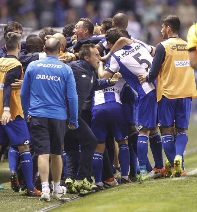 Babel y Riazor explotan con su gol