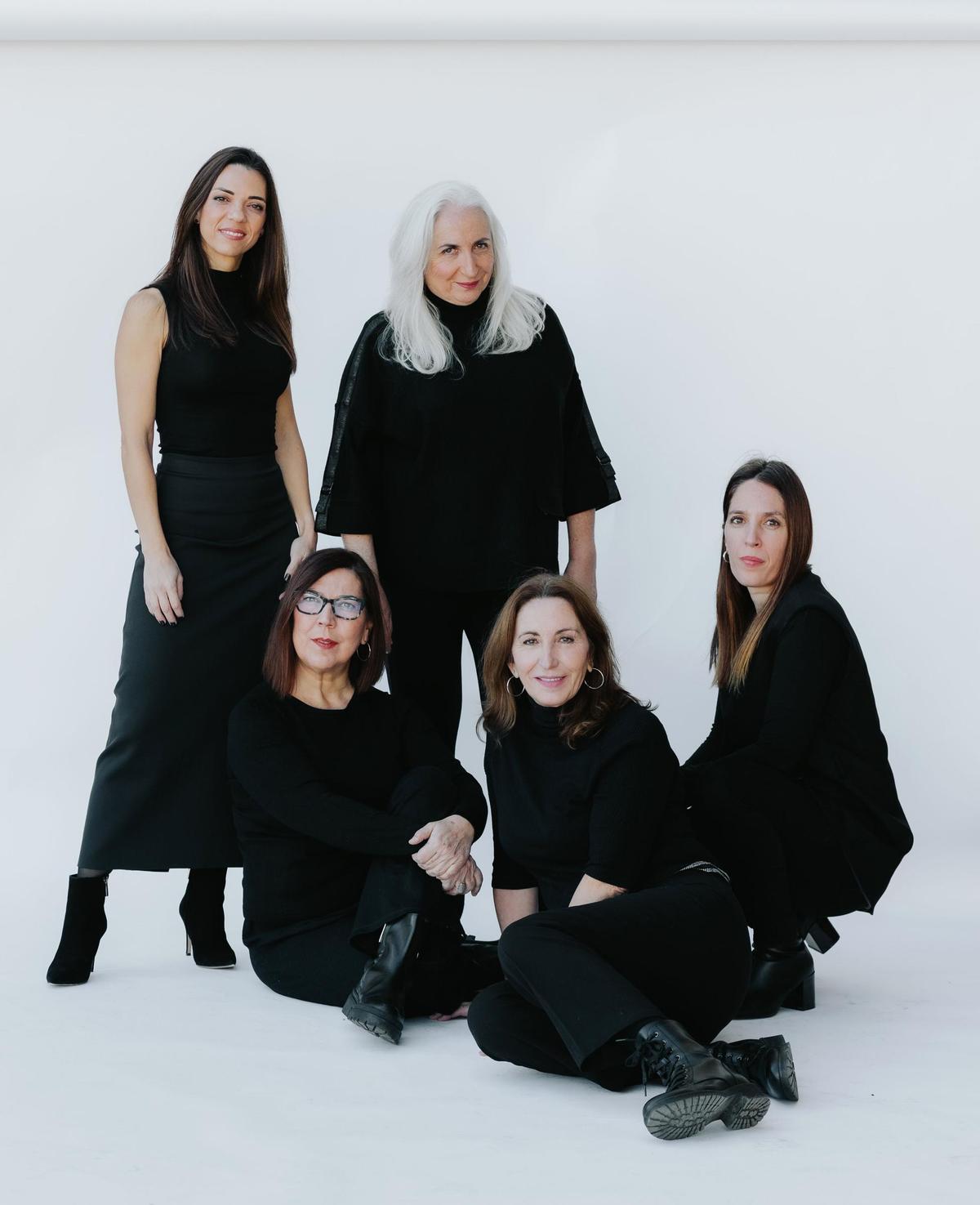 El equipo de Neuróticas anónimas Carmen Sosa, Natalia Yurena Rodríguez, María Encarna Illán, Pepa Castillo y Mariela Luca.