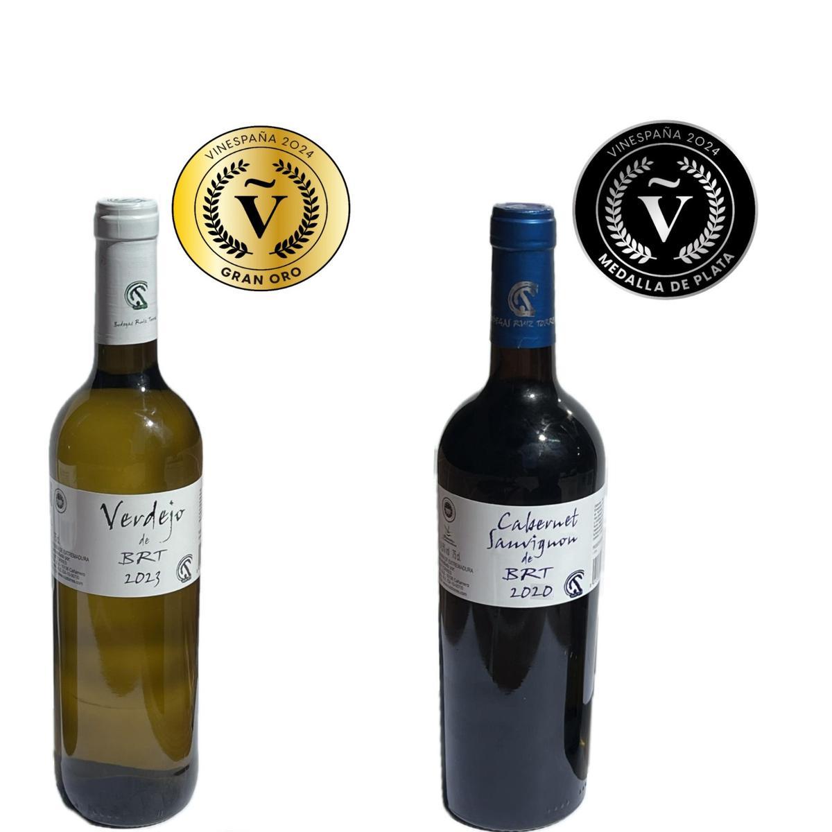 Dos de los vinos galardonados, de las Bodegas Ruiz Torres.