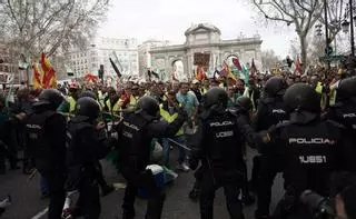 Comienza la protesta en Madrid donde ya han llegado las cinco columnas de tractores