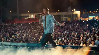 Rels B arrasa con su "afroLOVA 25"  en Brilla Torrevieja