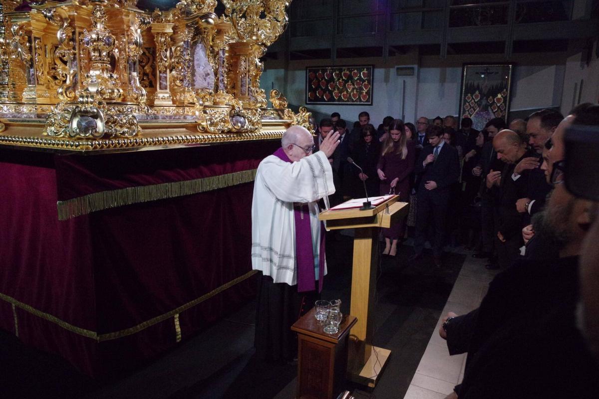 El Cristo del Amor estrena una joya para la Semana Santa de Málaga 2026