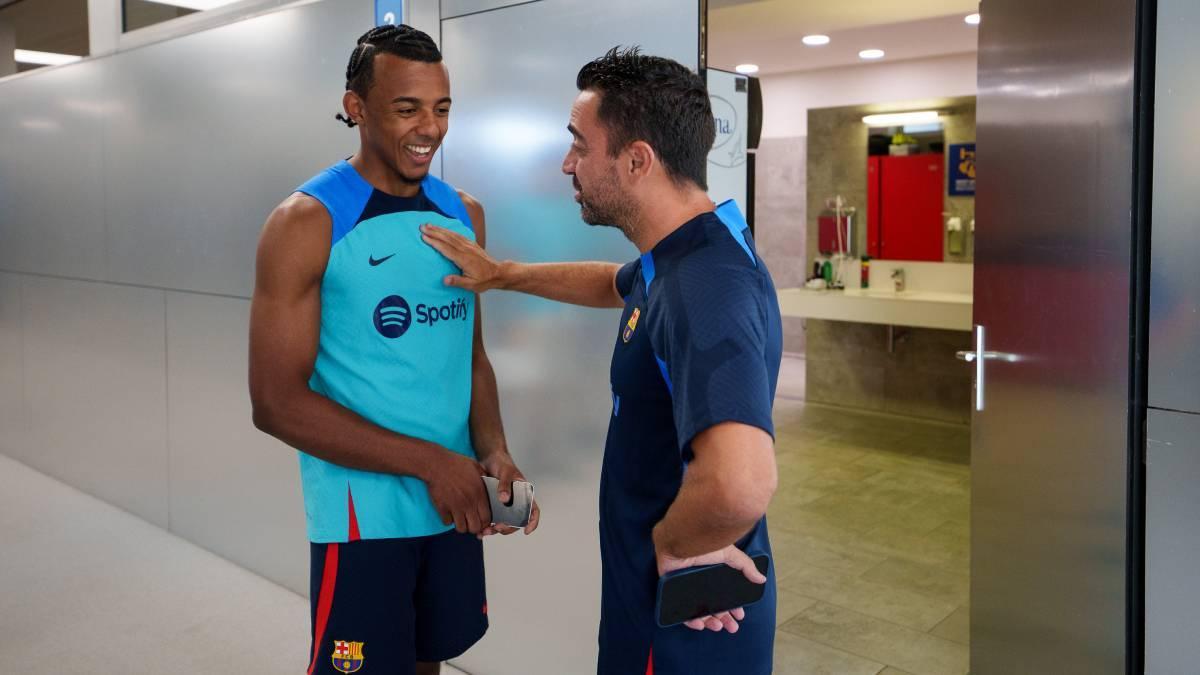 Xavi despeja las dudas sobre Koundé