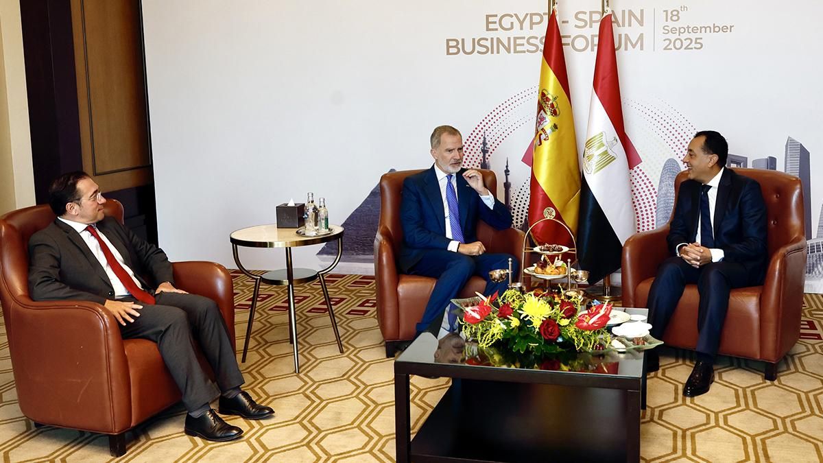 El Rey apoya las reformas estructurales de Egipto y anima a las empresas españolas a aprovechar su potencial