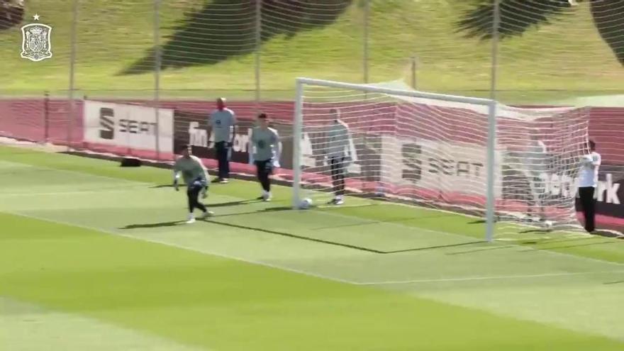 Así fue el golazo de Campaña durante un entrenamiento con la Selección