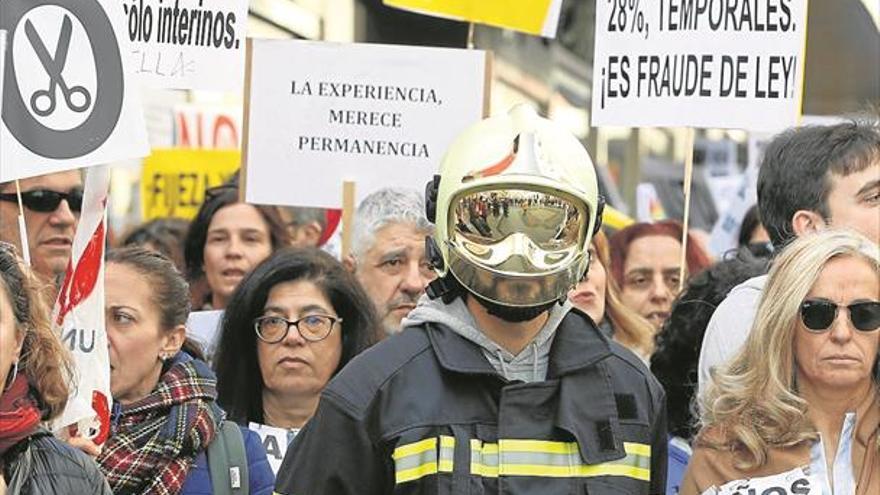 La Unión Europea sentencia que España abusa del interinaje