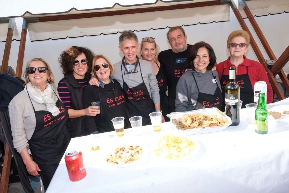 Los vecinos pudieron disfrutar de una tradicional y divertida jornada gastronómica