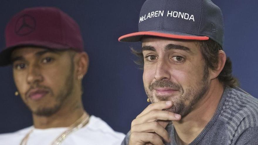 Hamilton y Alonso en la rueda de prensa del GP de Canadá.