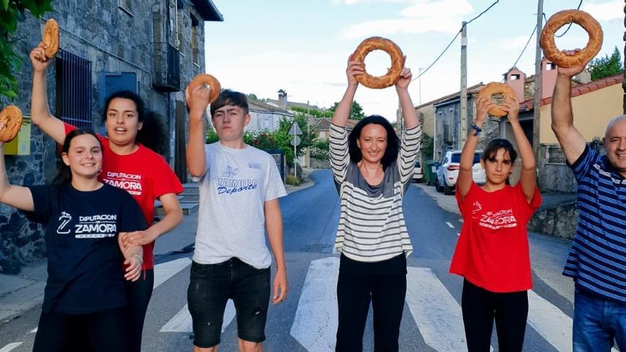 Figueruela de Arriba revive la tradición de la carrera de la rosca