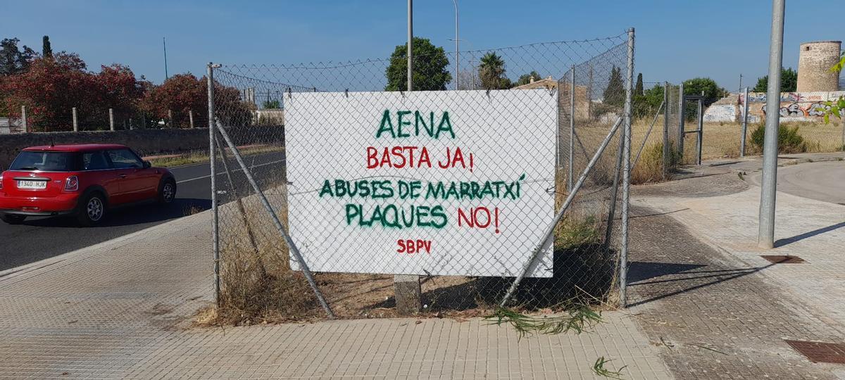 Pancartas contra el parque fotovoltaico.
