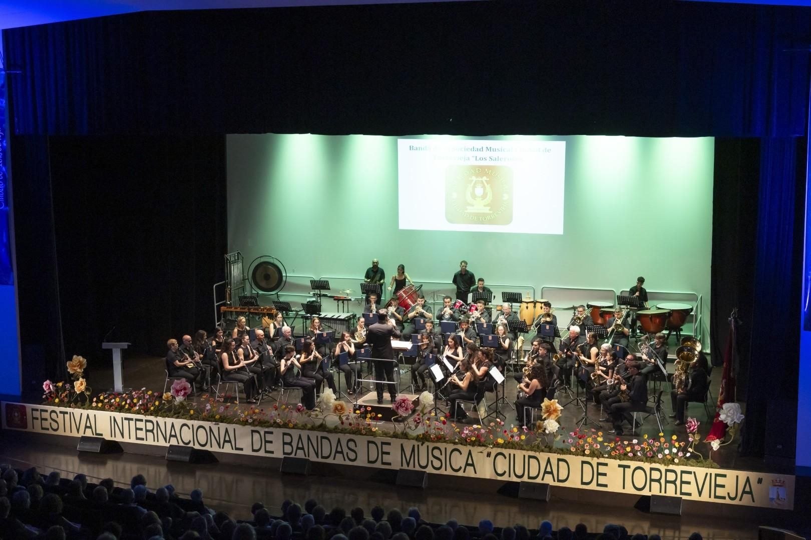 Las bandas de música de Paiporta y Catarroja, protagonistas del Festival Internacional de Bandas Ciudad de Torrevieja