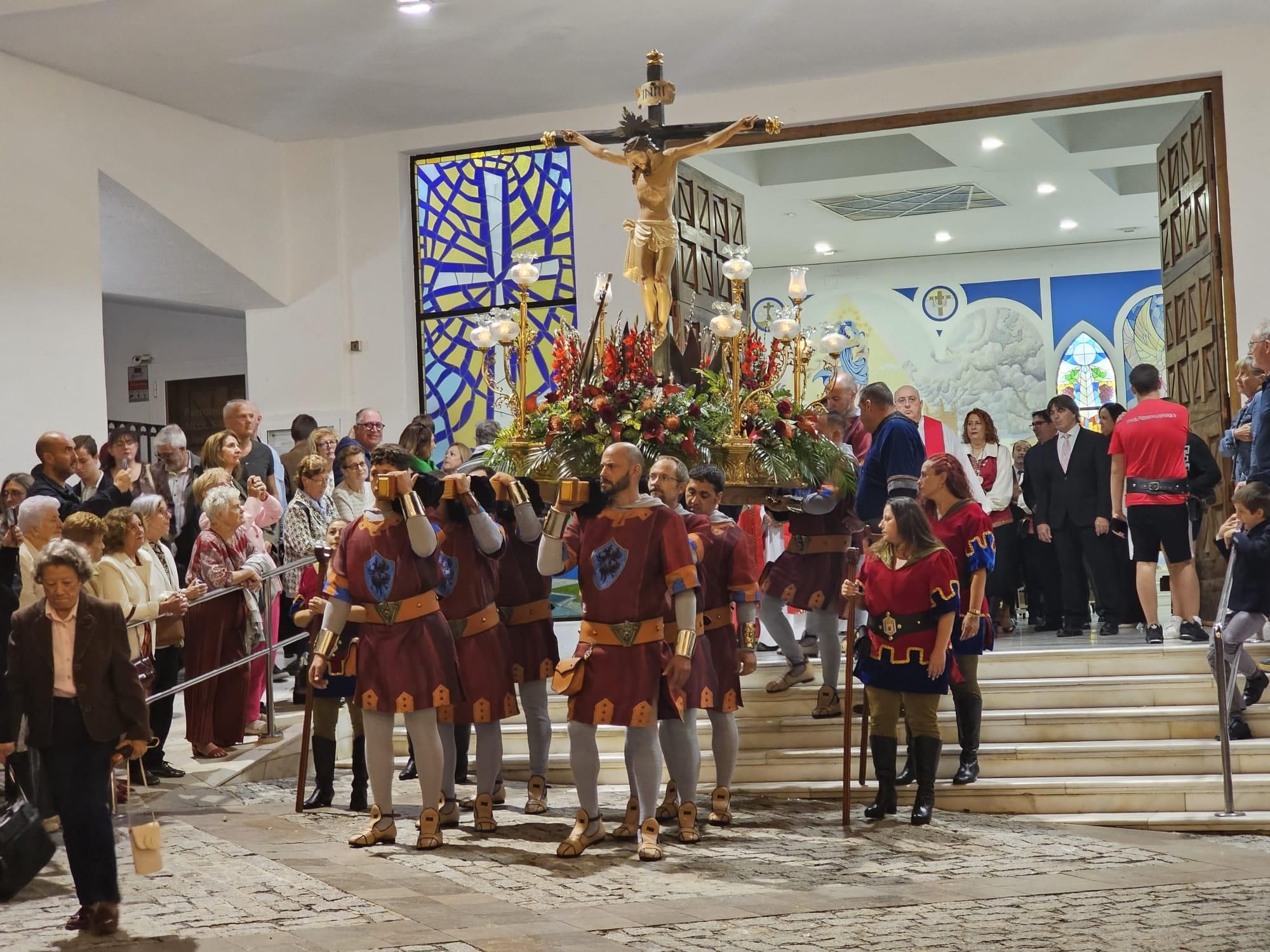 Calp celebra el día del patrón con la tradicional procesión