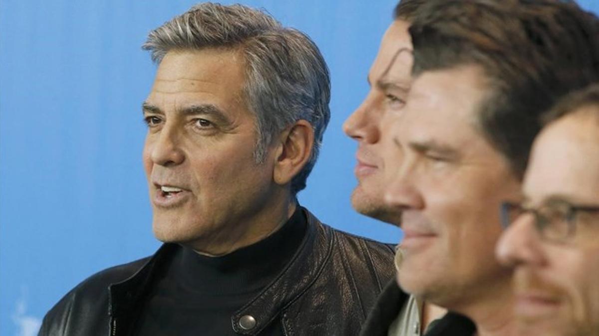 George Clooney, Channing Tatum, Josh Broslin y Ethan Coen, en Berlín durante la presentación de '¡Ave César!'