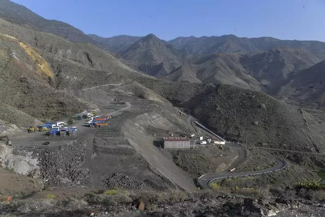 El cambio del trazado en la carretera de La Aldea se  posterga desde hace más de un año
