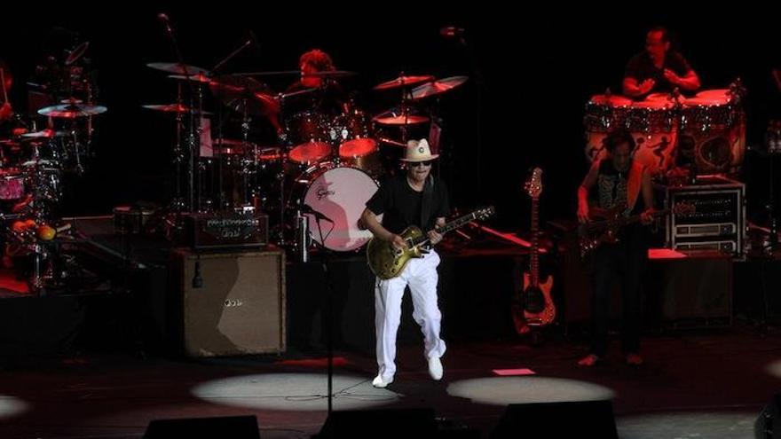 Carlos Santana, durante su actuación en Starlite.