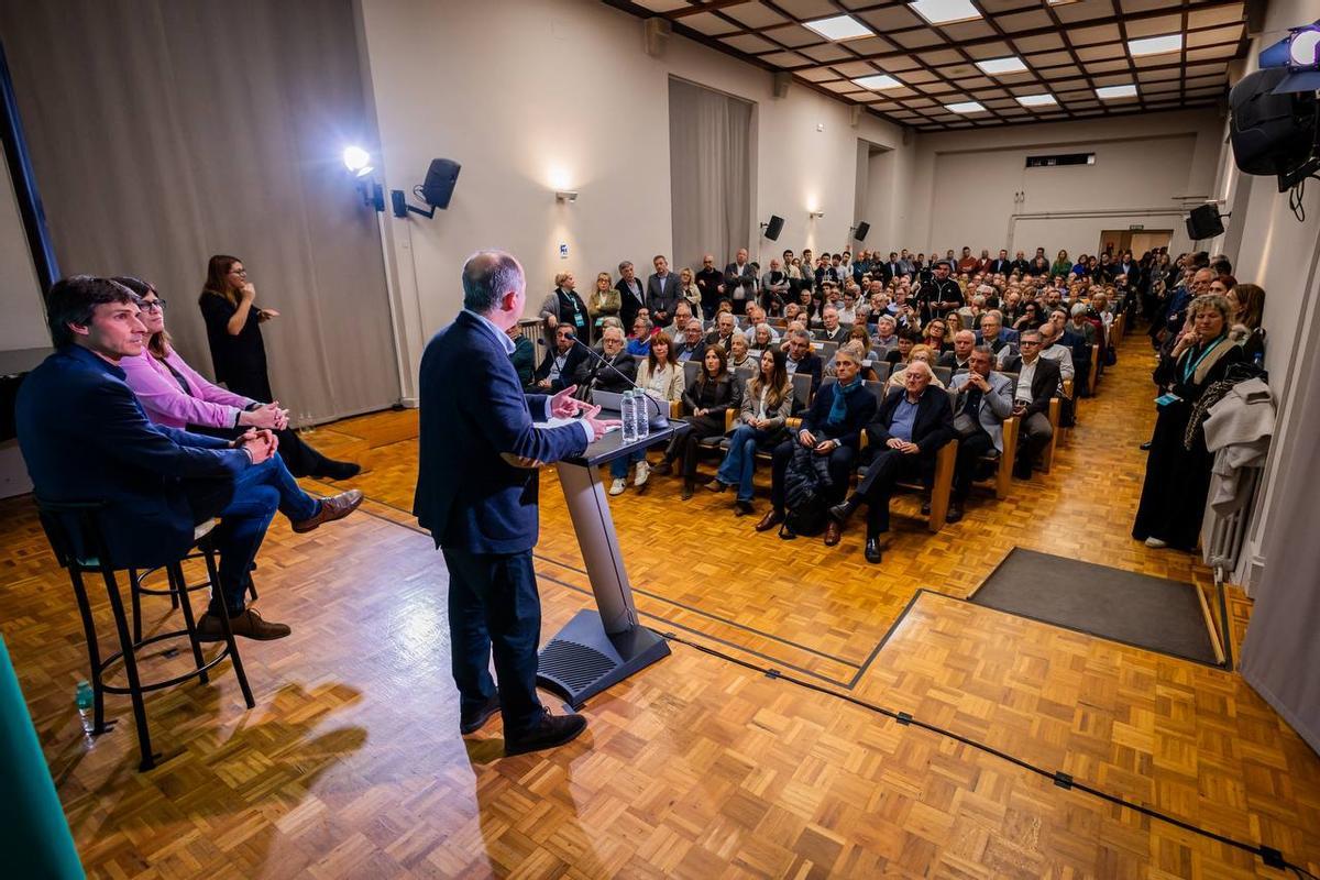 Primera conferencia de 'Junts se explica' en Girona