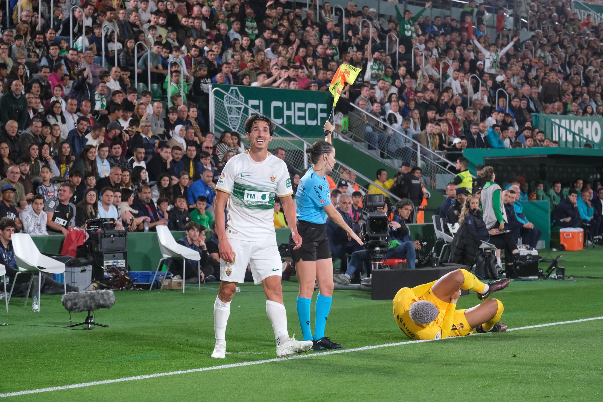 Así se ha vivido el Elche - Barça en el Martínez Valero