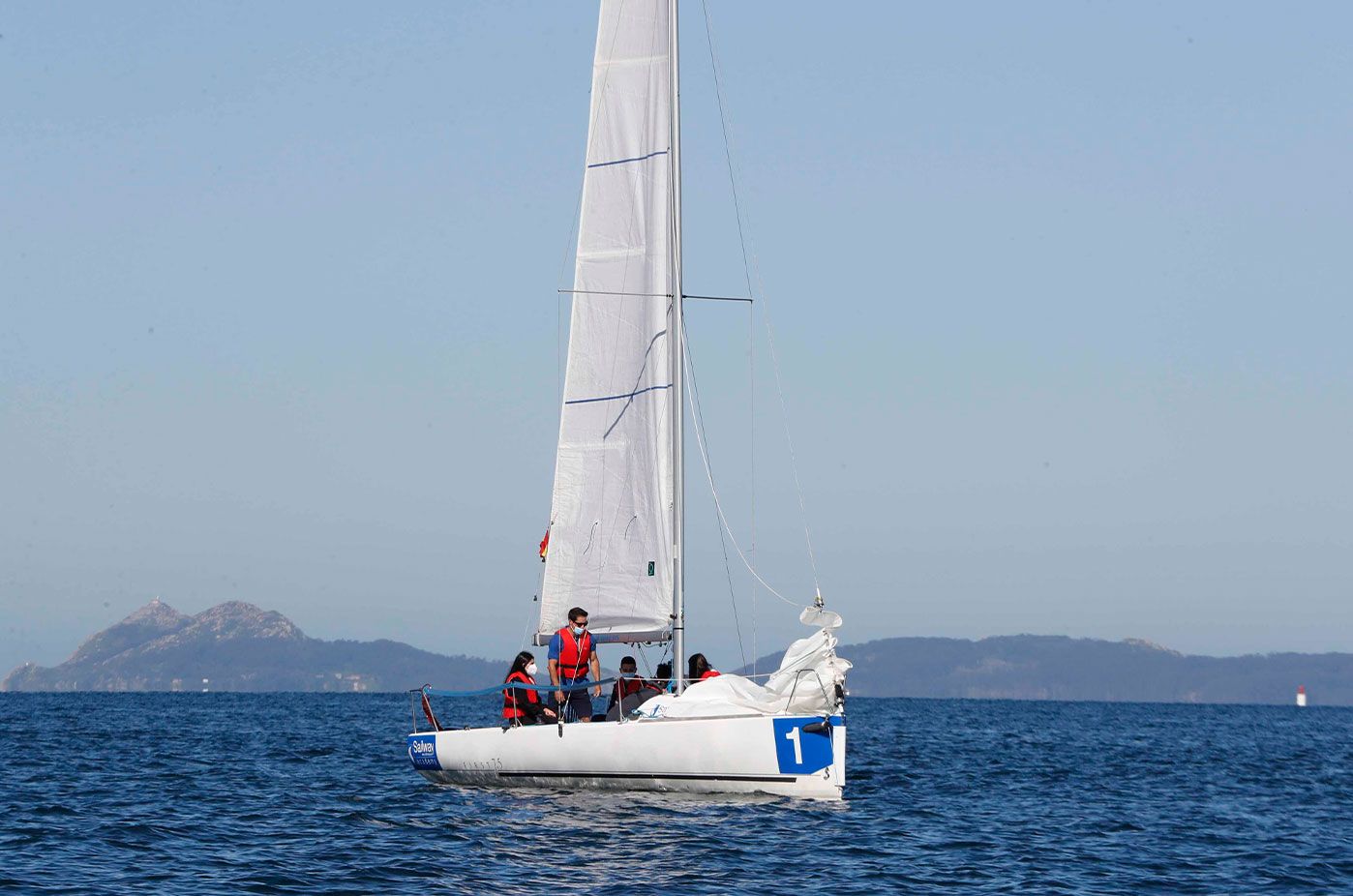 Aulas sobre el agua y libros de viento en la Ría de Vigo