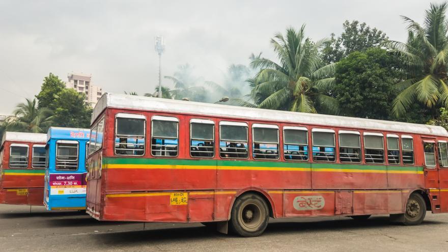 Autobuses en la India.