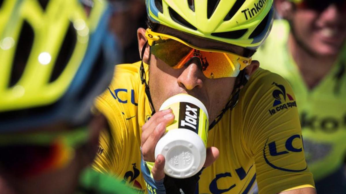 Alberto Contador, con problemas