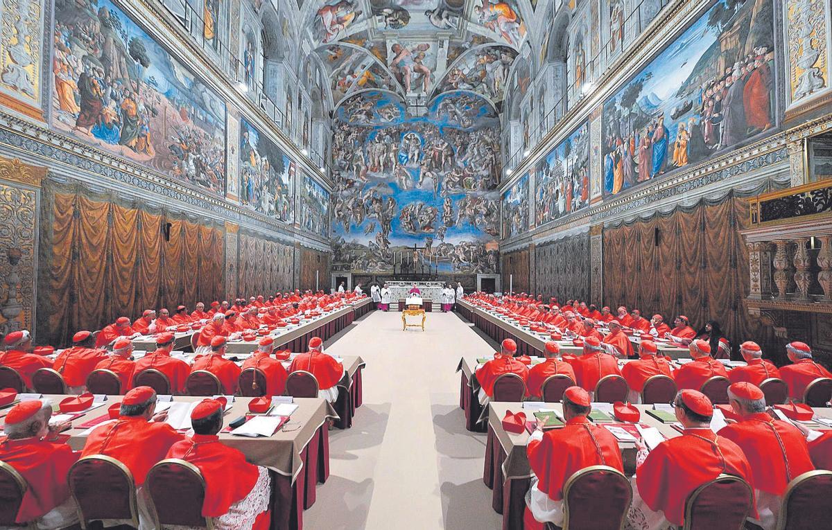 Los 133 cardenales reunidos antes del cónclave.