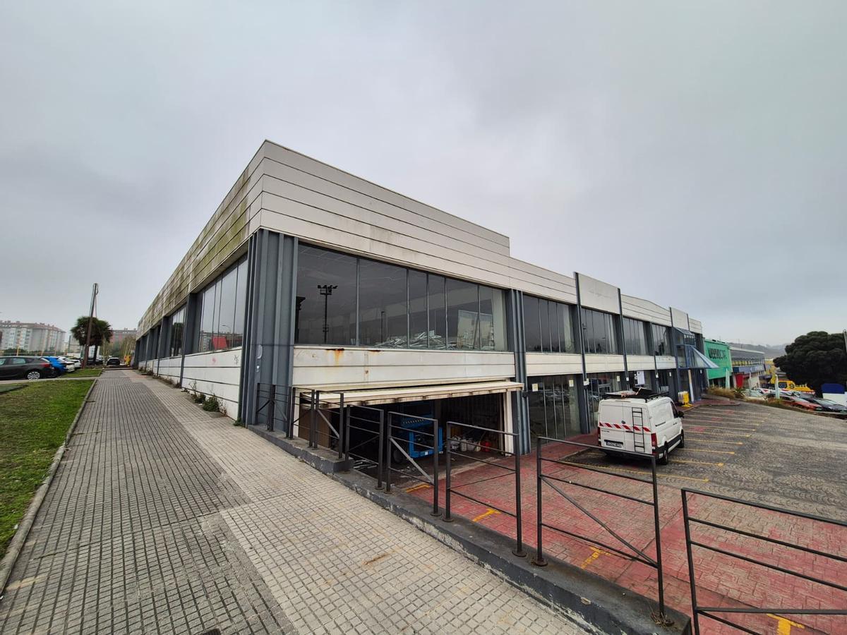 Vista del concesionario donde Estrella ubicará un aparcamiento en superficie.