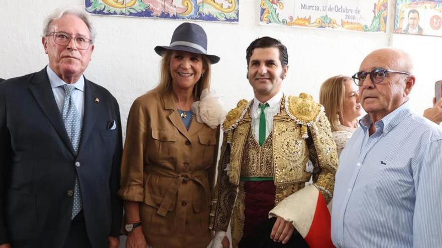Expectación en La Condomina por la presencia de la infanta Elena en la Feria Taurina de Murcia