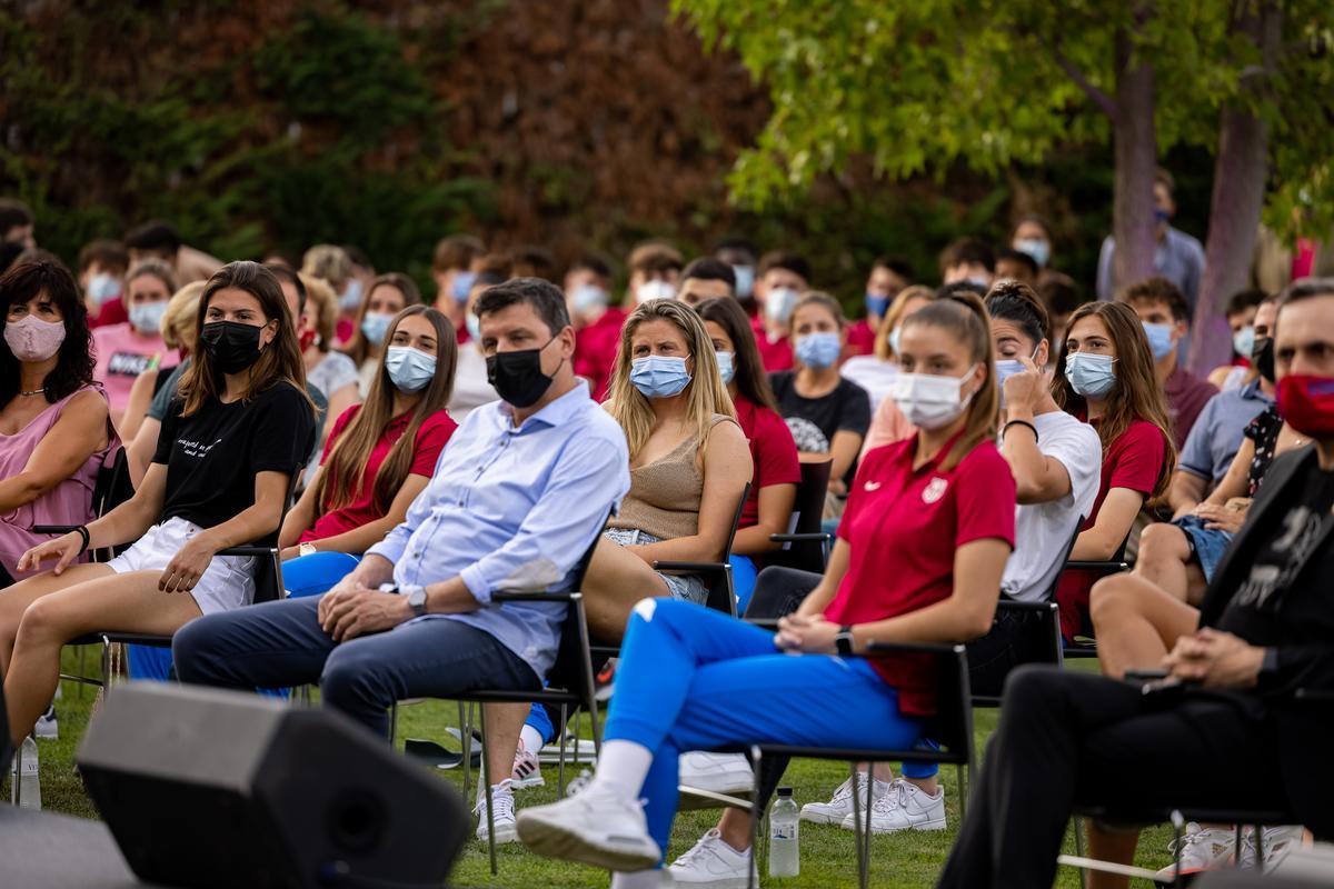 La inauguración de la Masia Femenina, en imágenes