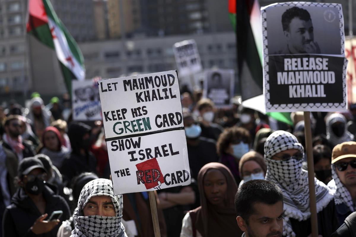 Manifestación en apoyo al activista palestino detenido Mahmoud Khalil, este viernes en Nueva York.