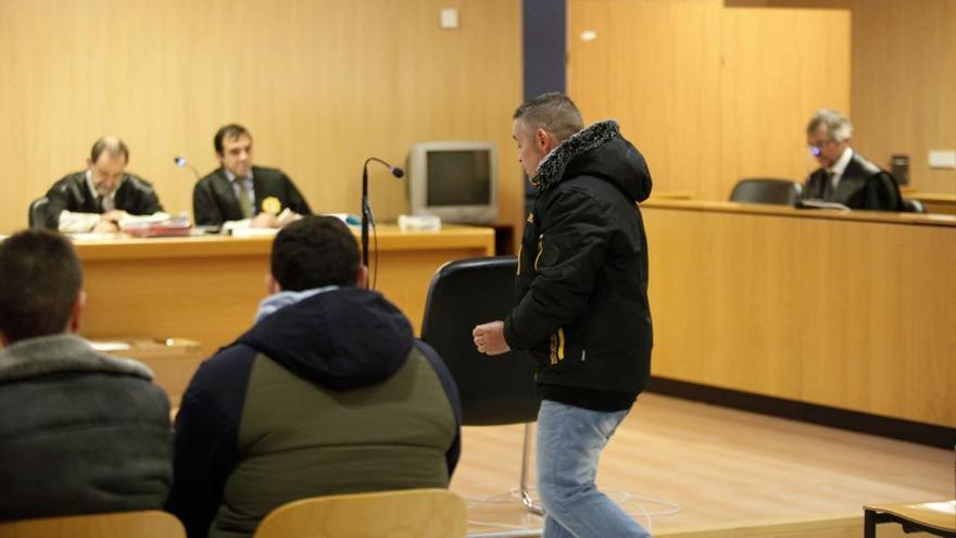 El acusado, esta mañana, ante el tribunal