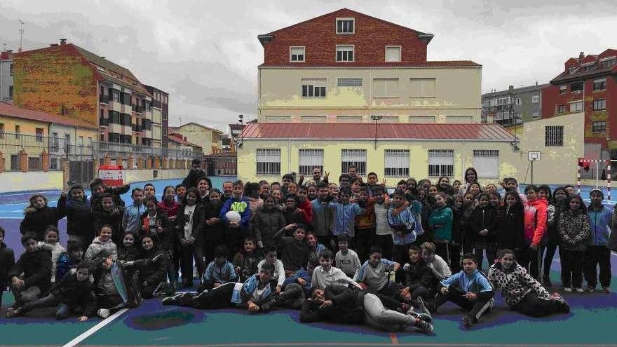 Escolares que han participado en la experiencia piloto del &quot;Juego de la Serpiente&quot;.