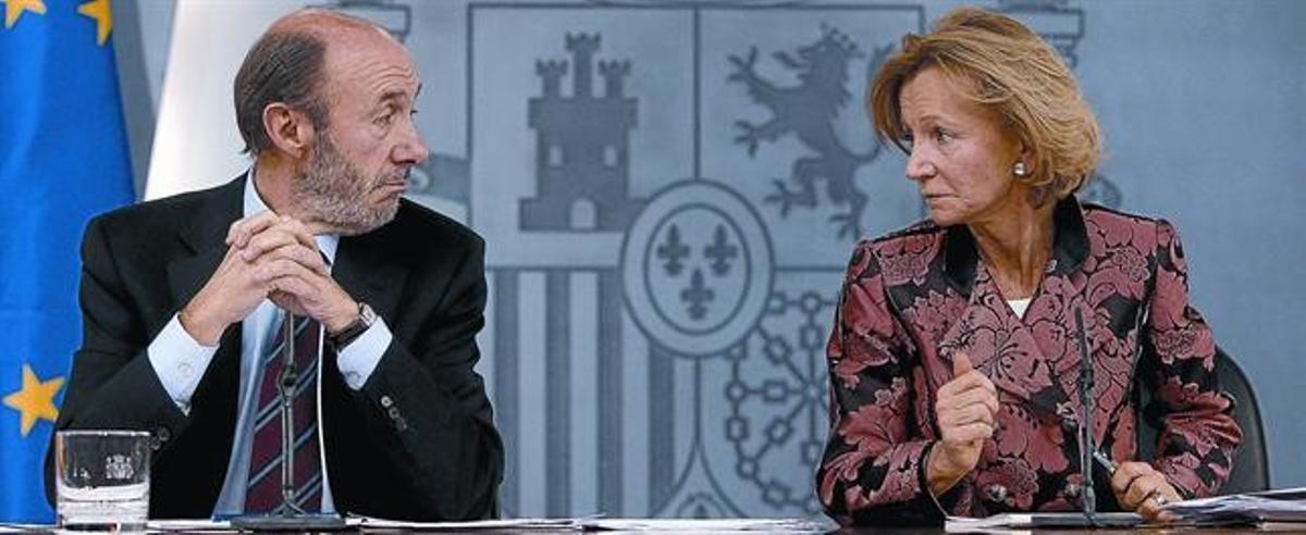 Rubalcaba i Salgado, en la roda de premsa del consell de ministres Rubalcaba i Salgado, en la roda de premsa del consell de ministres
