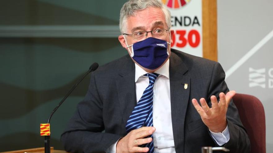 El consejero de Agricultura y Medio Ambiente, Joaquín Olona, esta mañana en la rueda de prensa posterior al Consejo de Gobierno.