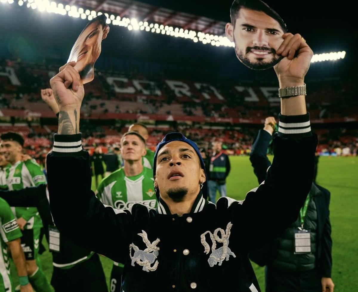 Antony, en el césped del Pizjuán