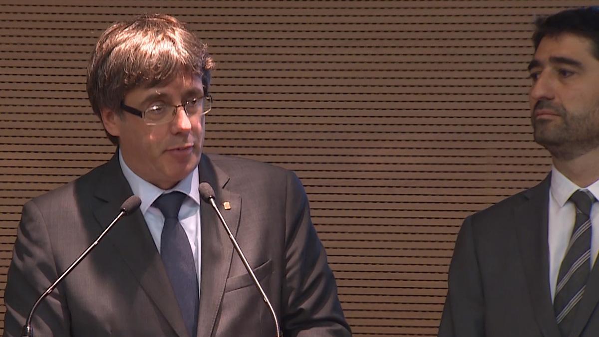  Carles Puigdemont i el secretari de Telecomunicacions, Ciberseguretat i Societat Digital, Jordi Puigneró.