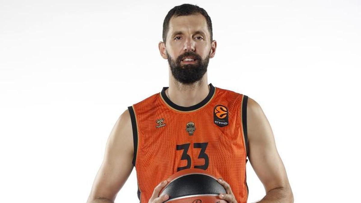 Nikola Mirotic supera la revisión médica y es oficialmente nuevo jugador de Valencia Basket