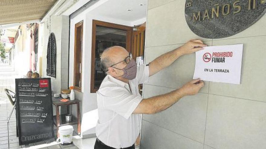 La hostelería prohíbe fumar ante el temor a las sanciones