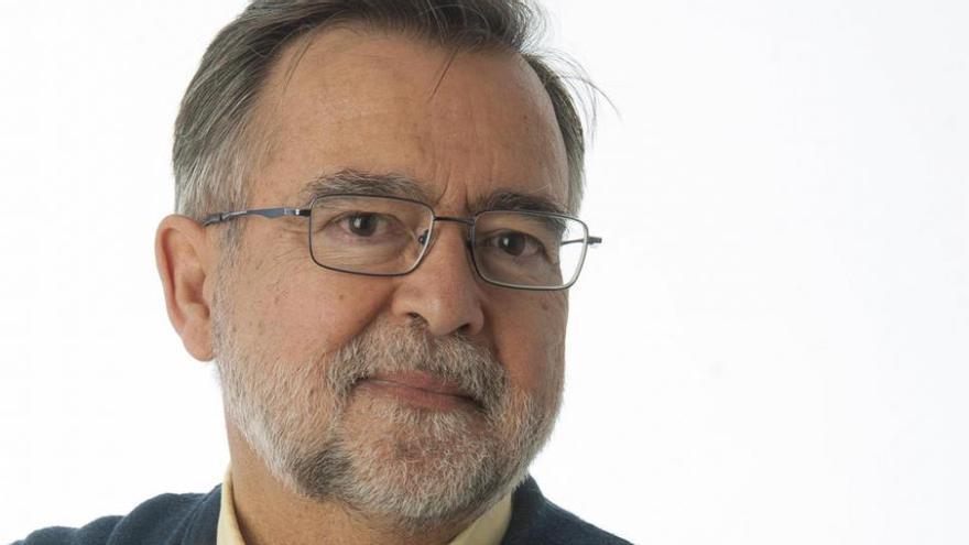 José Calvo Poyato, autor de 'La ruta infinita', en una imagen de archivo.