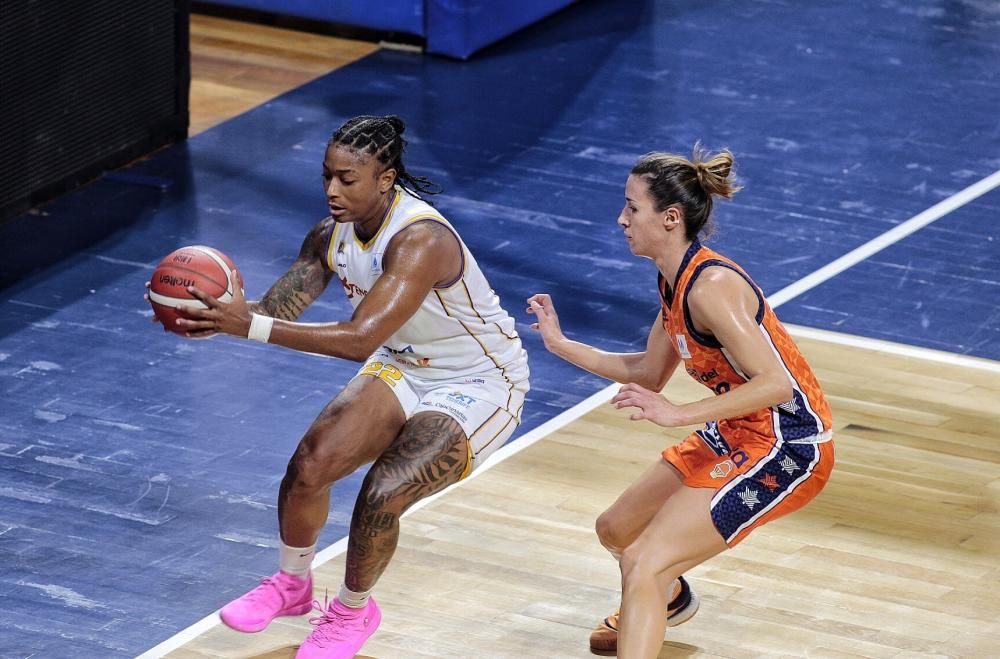 Clarinos Ciudad de La Laguna - Valencia Basket