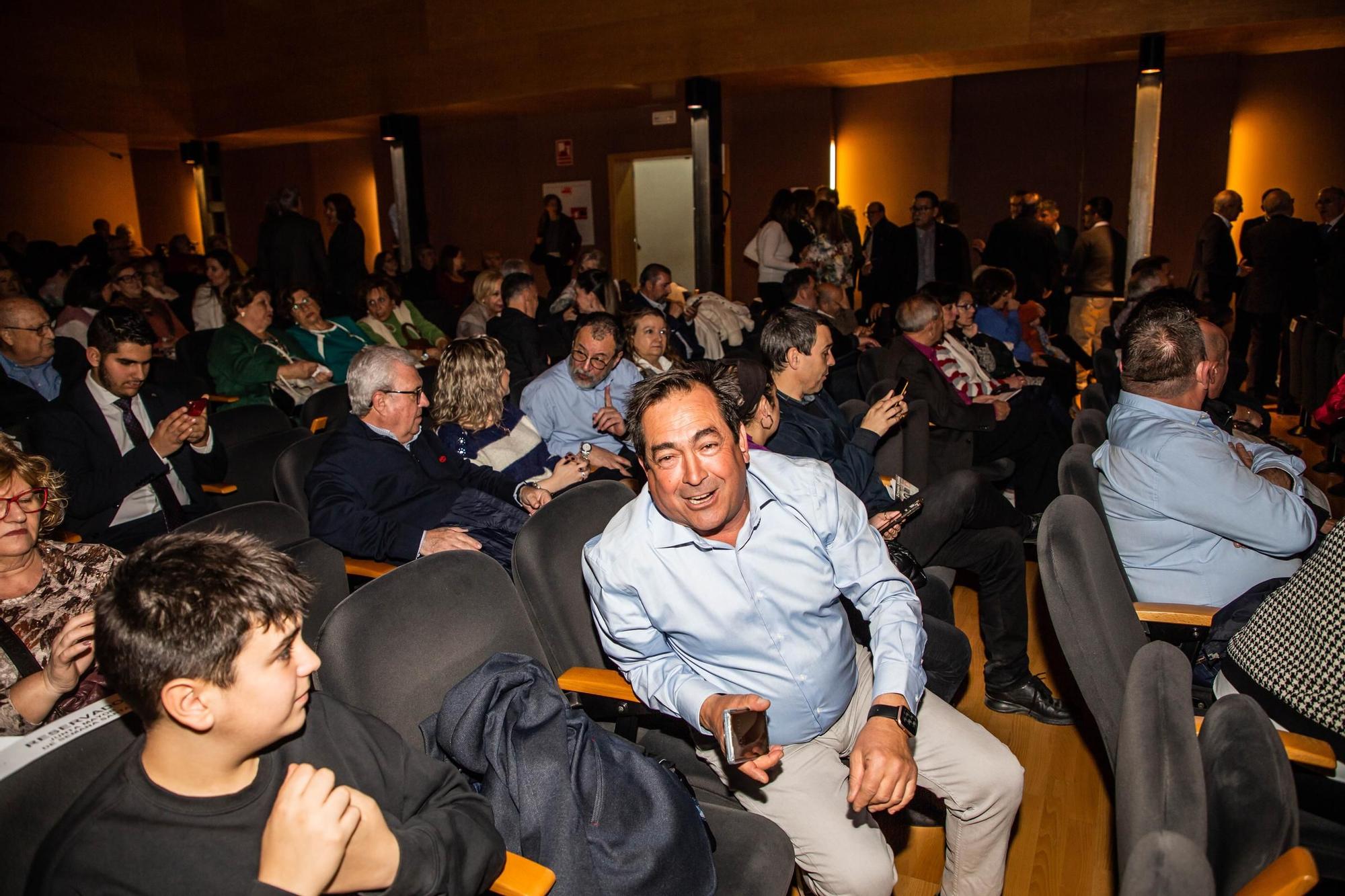 Presentación del libro de Semana Santa 2024 en Orihuela