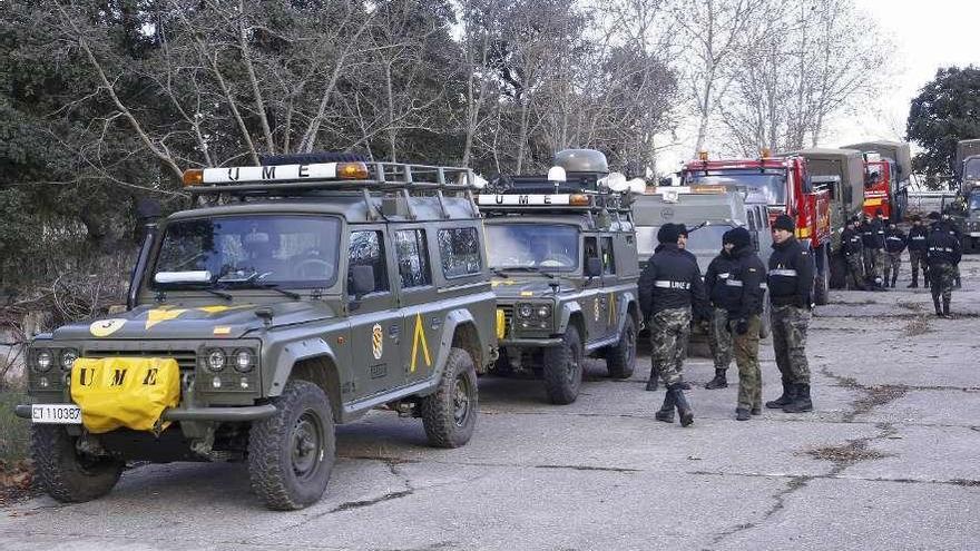 Miembros de la UME en Monte la Reina.
