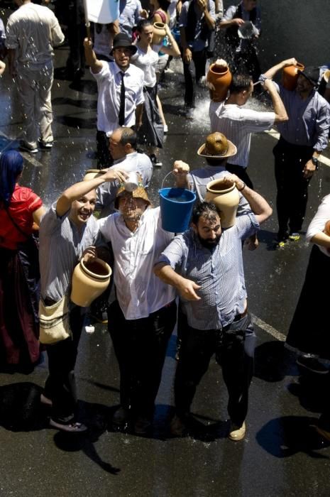 TRAIDA DEL AGUA 2016. LOMO MAGULLO. TELDE