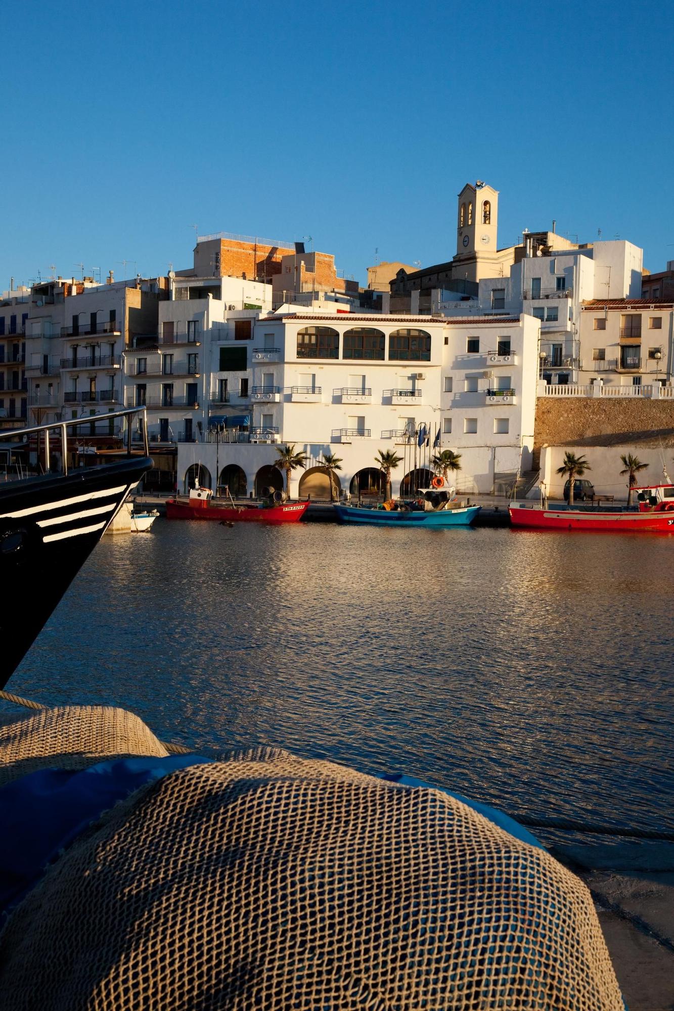 Imagen del puerto del pueblo de l'Ametlla de Mar