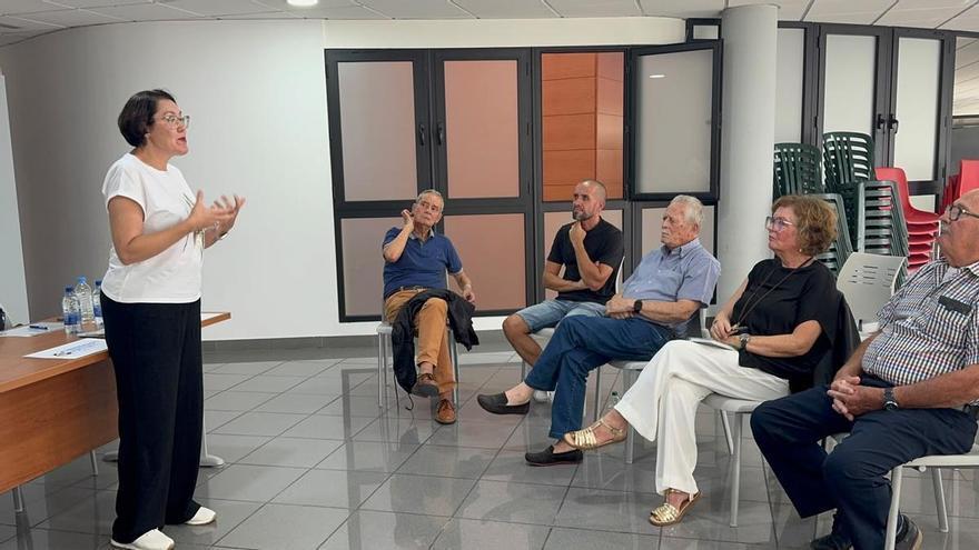 Moya toma el relevo de Santa Brígida para crear una revista comunitaria con la voz de sus vecinos