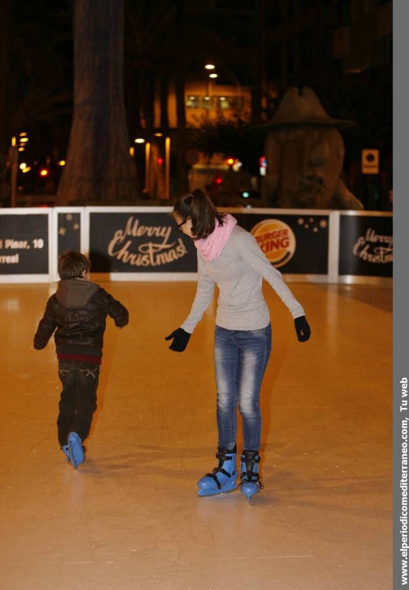 Galería de fotos --  Castellón sobre hielo en Navidad